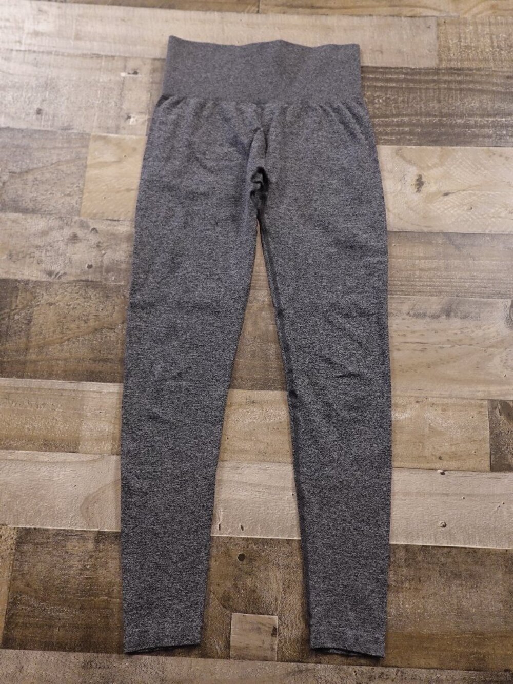 NVGTN Seamless Leggings Women’s Small Gray High Rise 25” Gym
